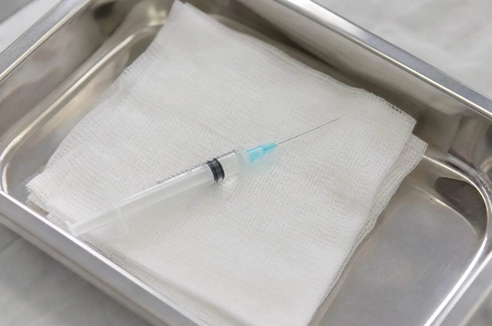 Prepared PRP syringe on a tray